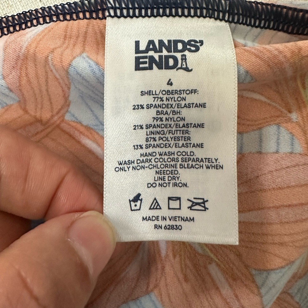 Lands' End Floral Tankini Top in Blue and 🍑 - Picture 3 of 12